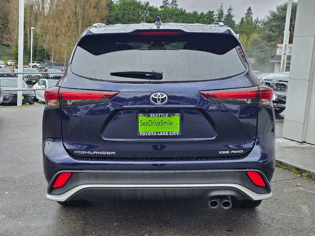 Certified 2025 Toyota Highlander XSE image 6