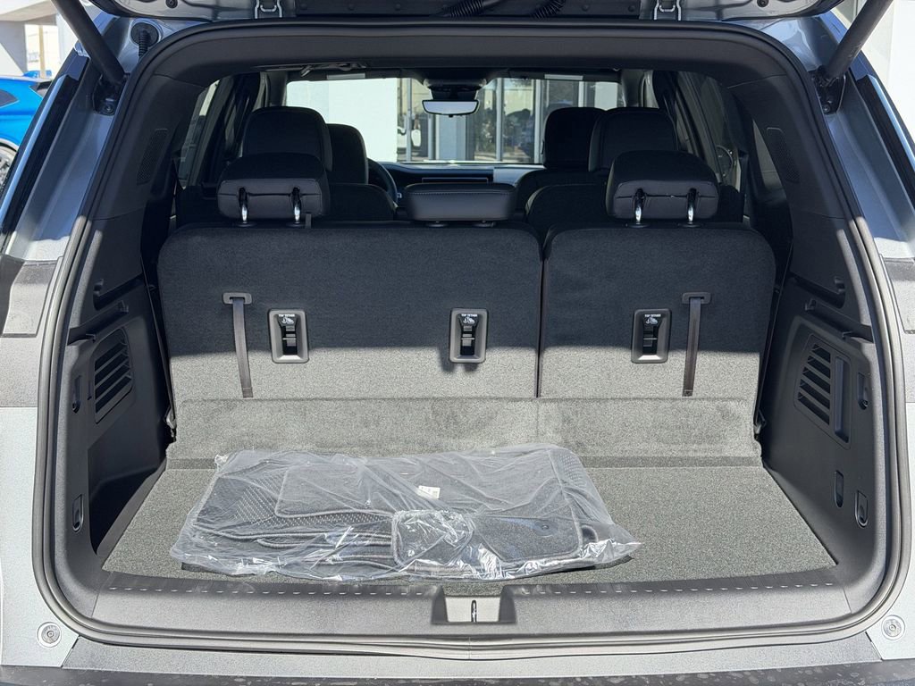 New 2026 GMC Acadia Elevation w/ Black Edition FWD image 12