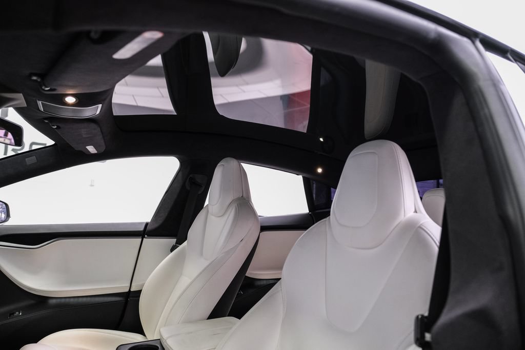 Used 2019 Tesla Model S Long Range AWD/4WD image 18
