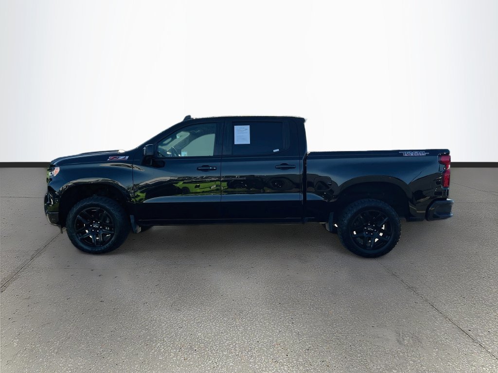 Used 2024 Chevrolet Silverado 1500 LT Trail Boss w/ LT Trail Boss Premium Package AWD/4WD image 4