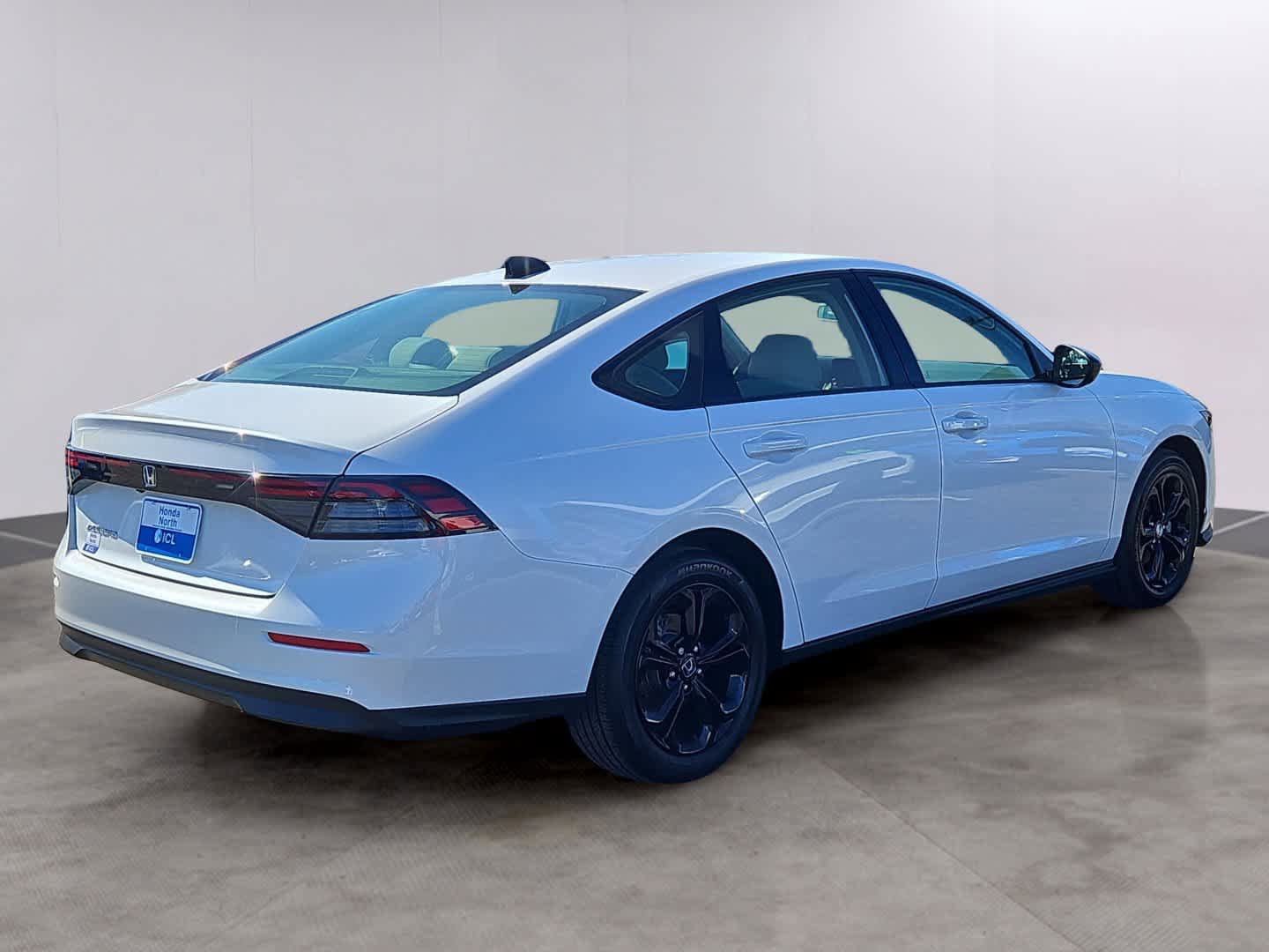 Certified 2025 Honda Accord SE image 4