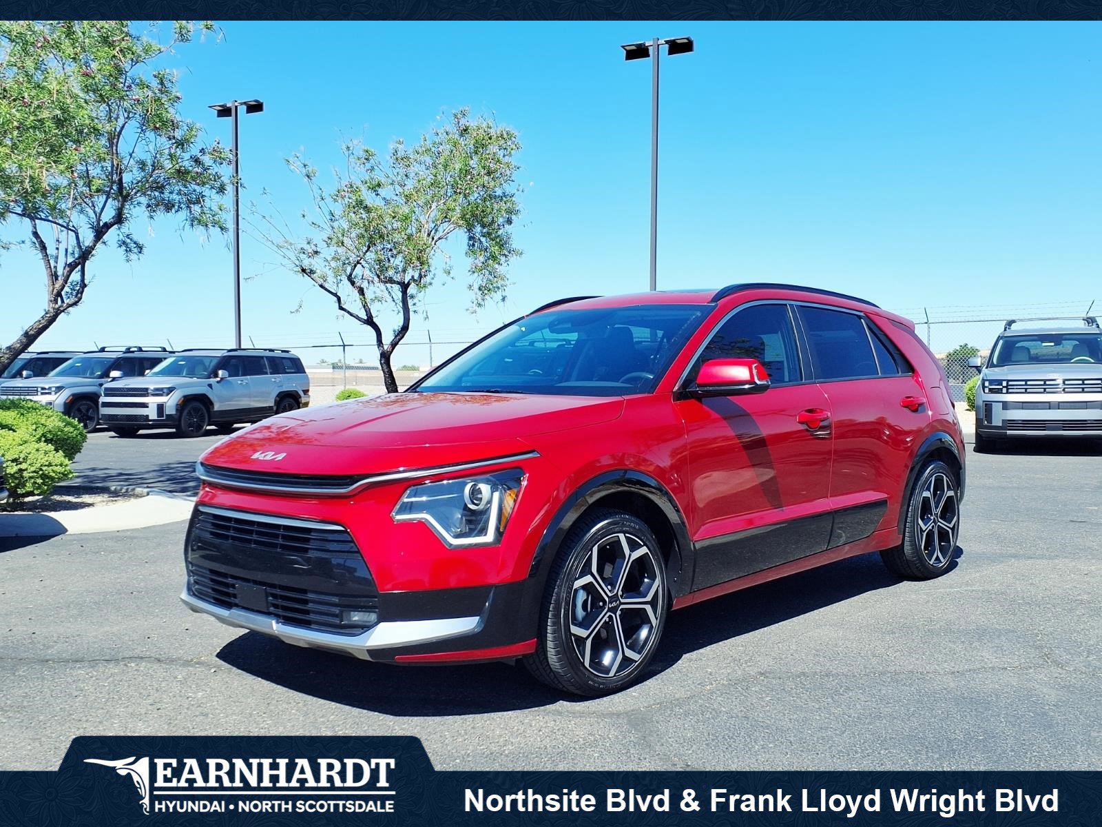 Used 2024 Kia Niro EX Touring FWD image 1
