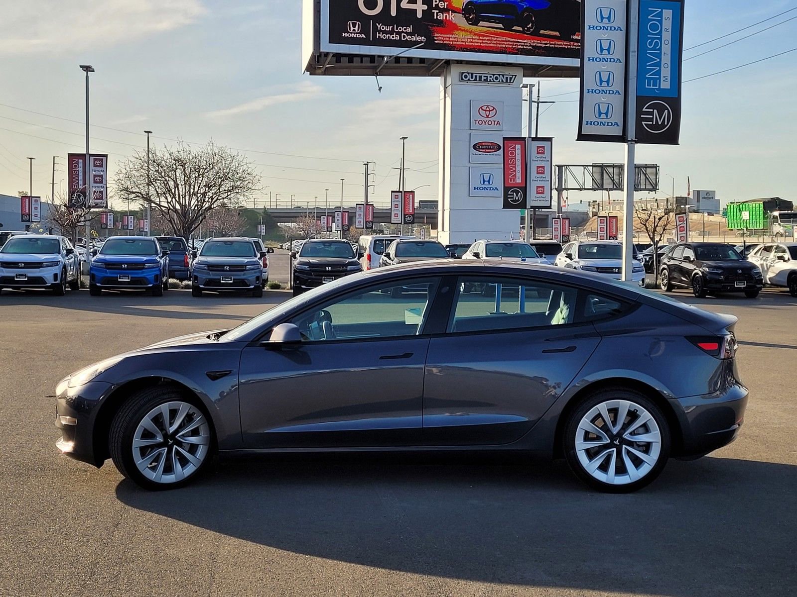 Used 2022 Tesla Model 3 Long Range image 8