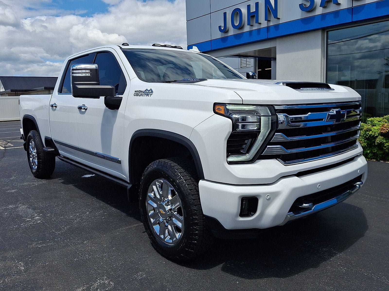 Used 2024 Chevrolet Silverado 3500 High Country w/ High Country Premium Package AWD/4WD image 38