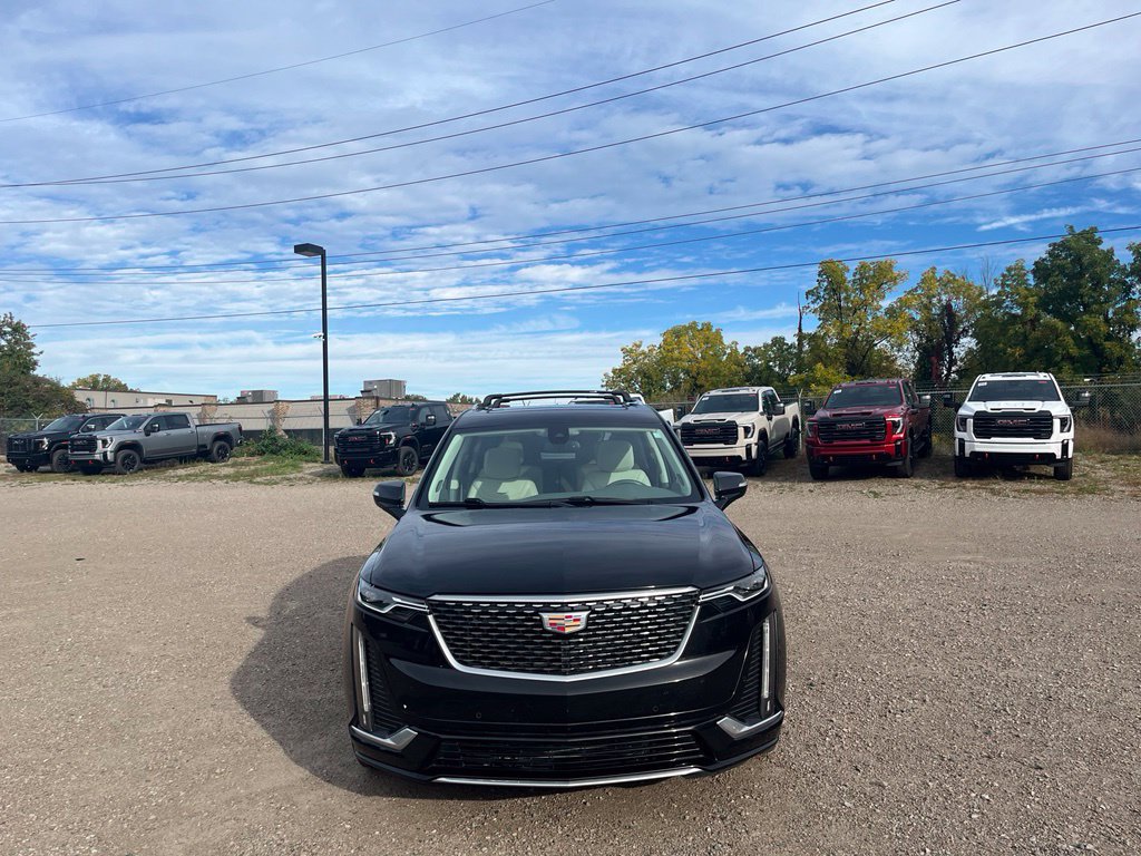 Used 2025 Cadillac XT6 Premium Luxury w/ LPO, Floor Liner Package AWD/4WD image 3