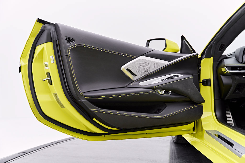 Used 2022 Chevrolet Corvette Stingray Premium Conv w/ Z51 Performance Package RWD image 45