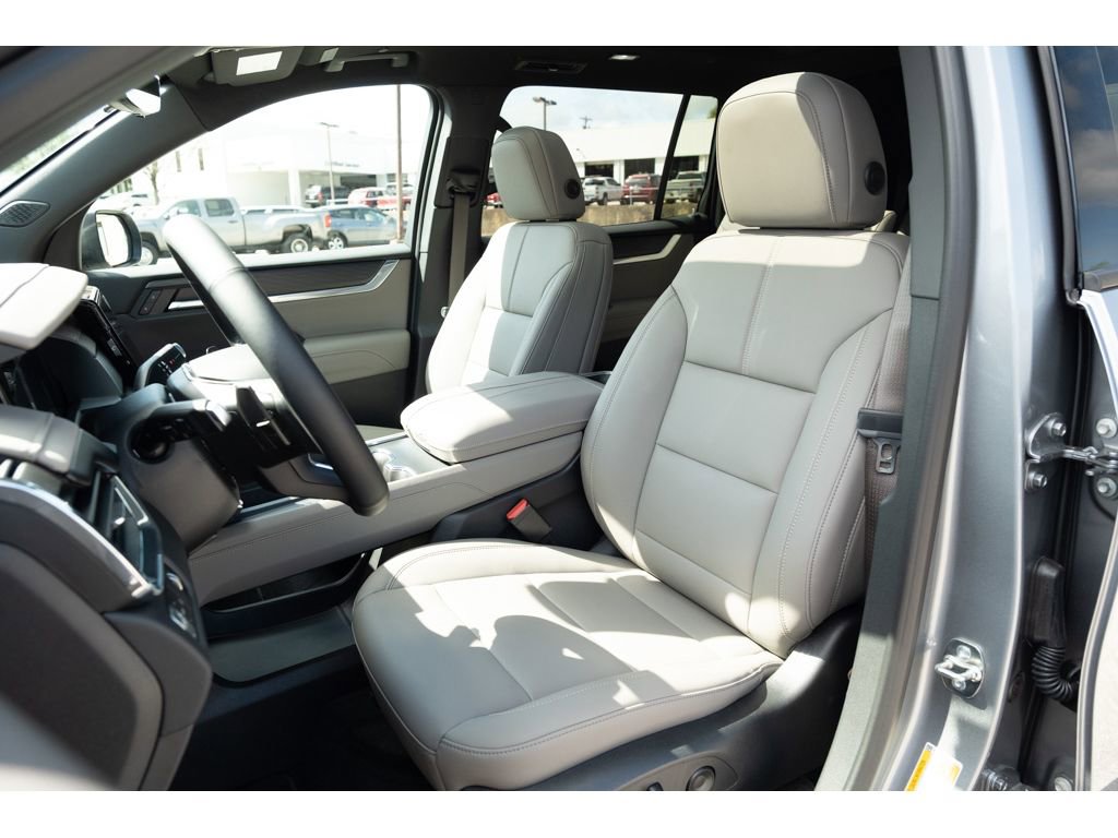 New 2026 GMC Acadia Elevation w/ Elevation Premium Package FWD image 12
