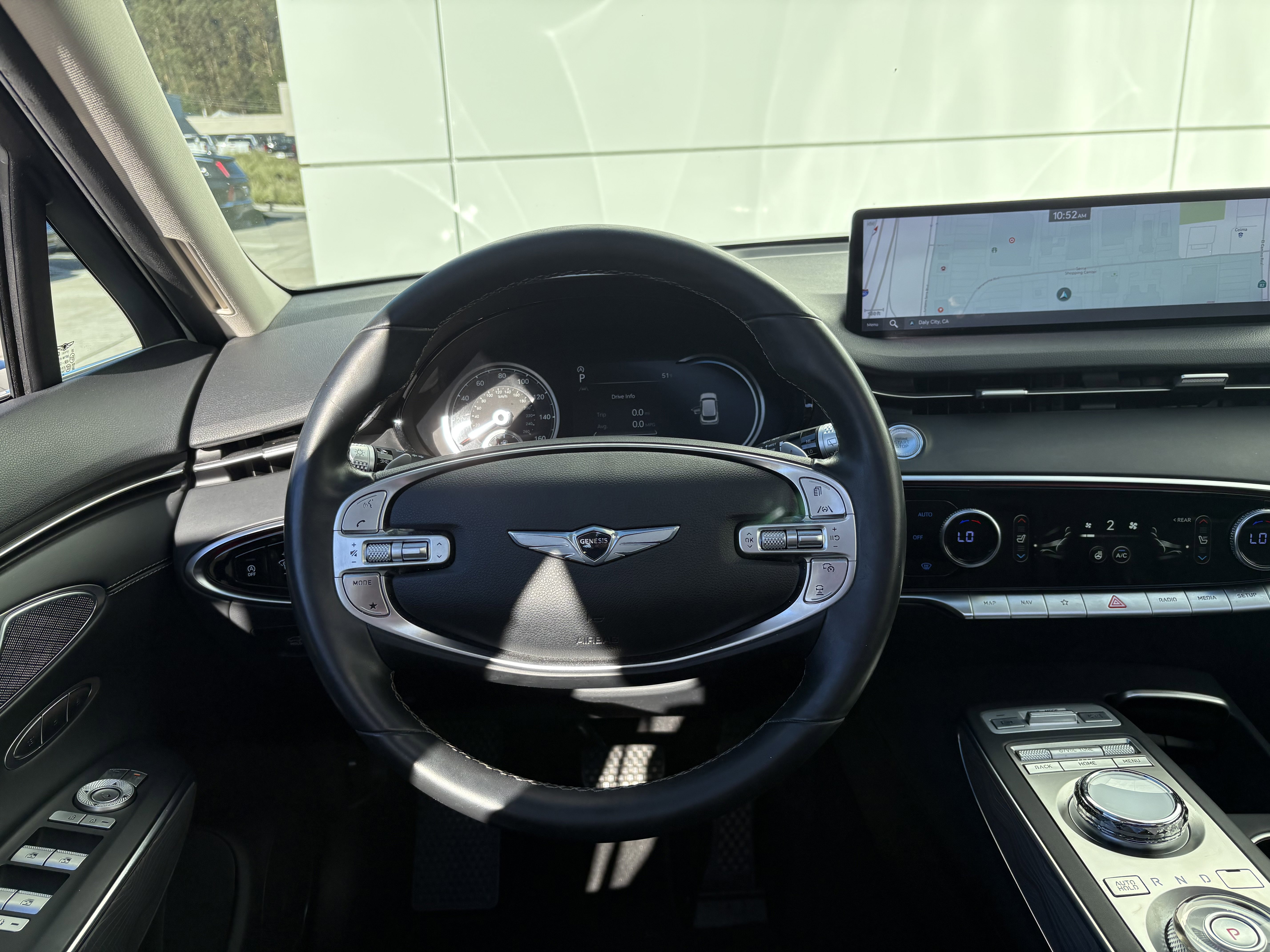 Used 2022 Genesis GV70 2.5T w/ Advanced Package image 16