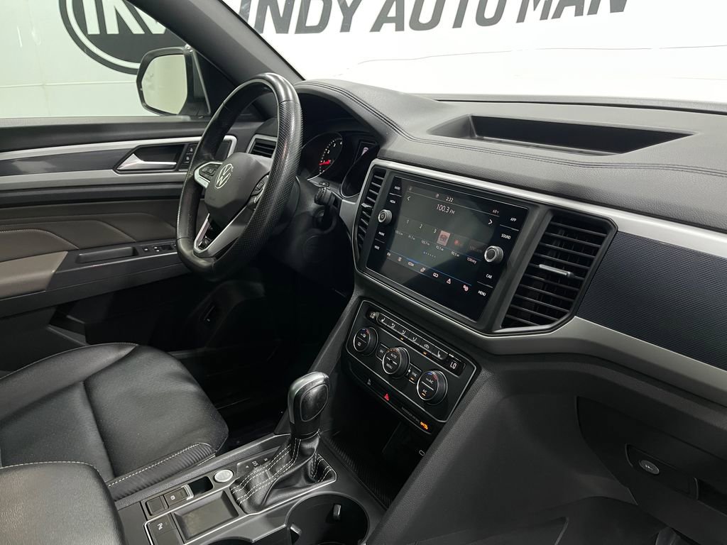 Used 2021 Volkswagen Atlas Cross Sport SE w/ Panoramic Sunroof Package image 20
