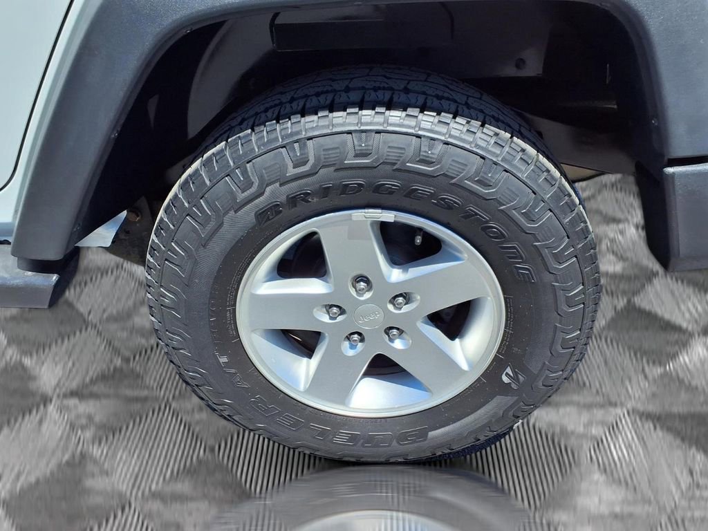 Used 2015 Jeep Wrangler Unlimited Sport w/ Quick Order Package 24S AWD/4WD image 19