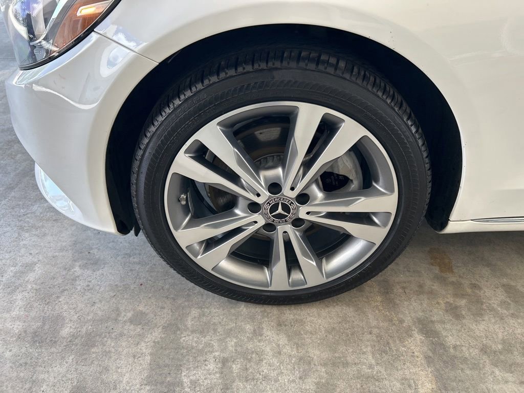 Used 2018 Mercedes-Benz C 300 4MATIC Sedan image 12