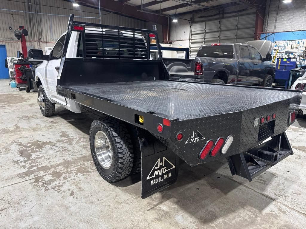 Used 2016 RAM 3500 Tradesman w/ Chrome Appearance Group AWD/4WD image 7