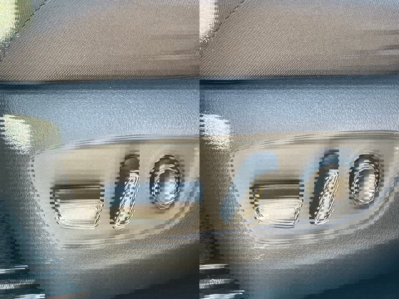 Used 2024 Toyota RAV4 XLE image 6