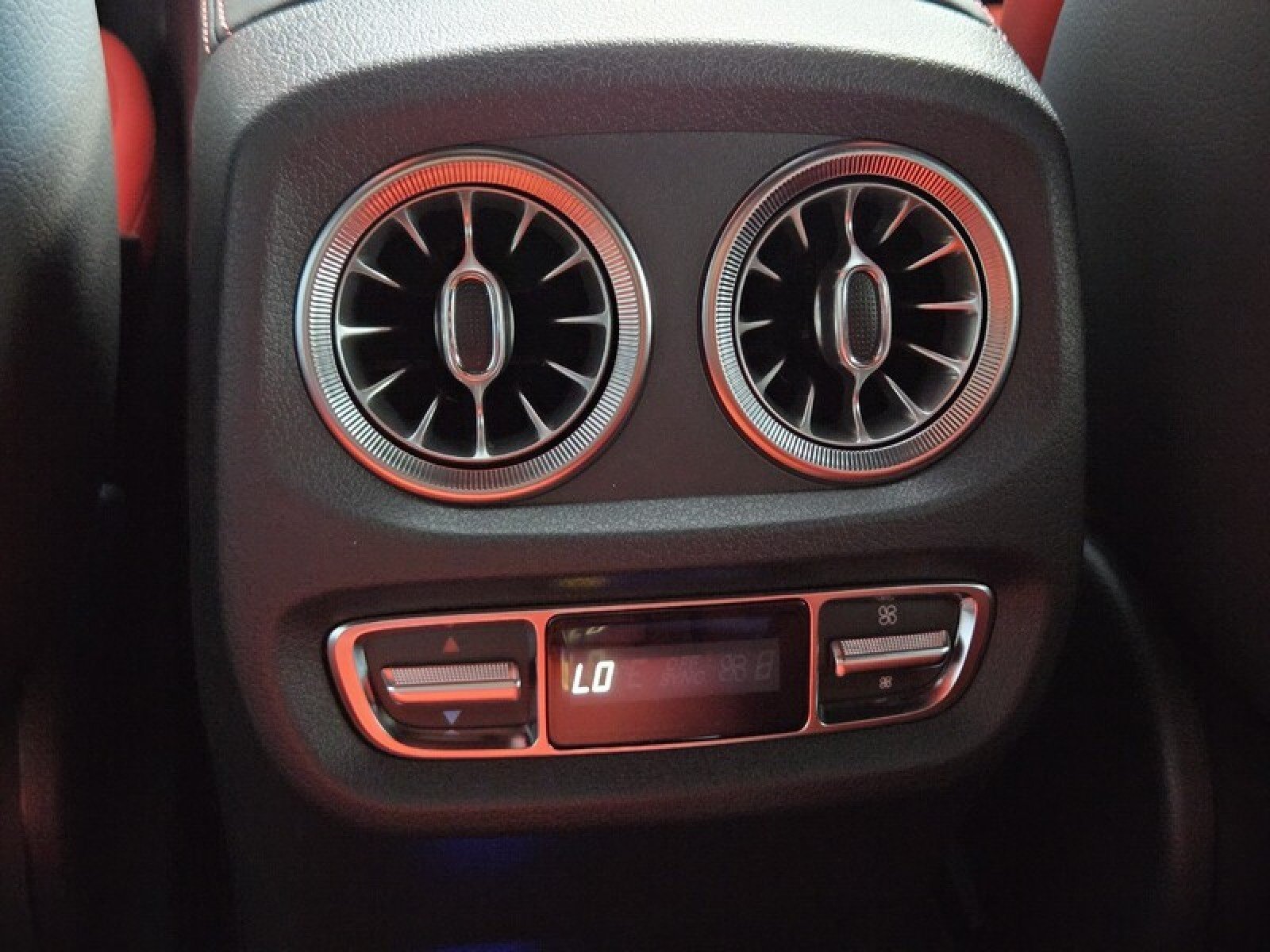 New 2027 Mercedes-Benz G 63 AMG 4MATIC image 13