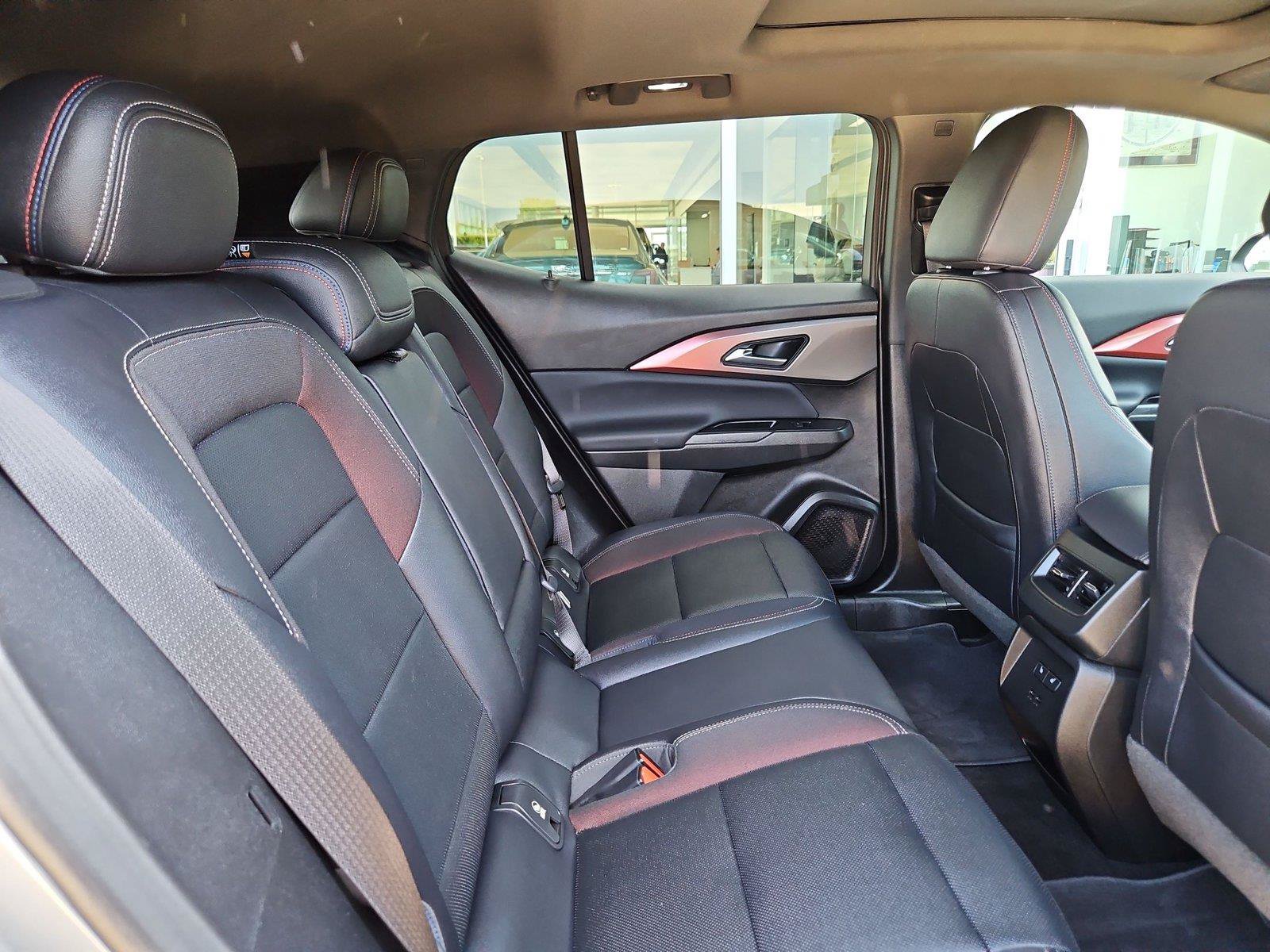 Used 2025 Chevrolet Equinox EV RS w/ Convenience Package II FWD image 29