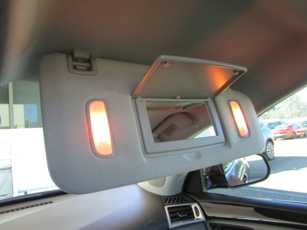 Used 2013 Cadillac SRX Luxury image 37