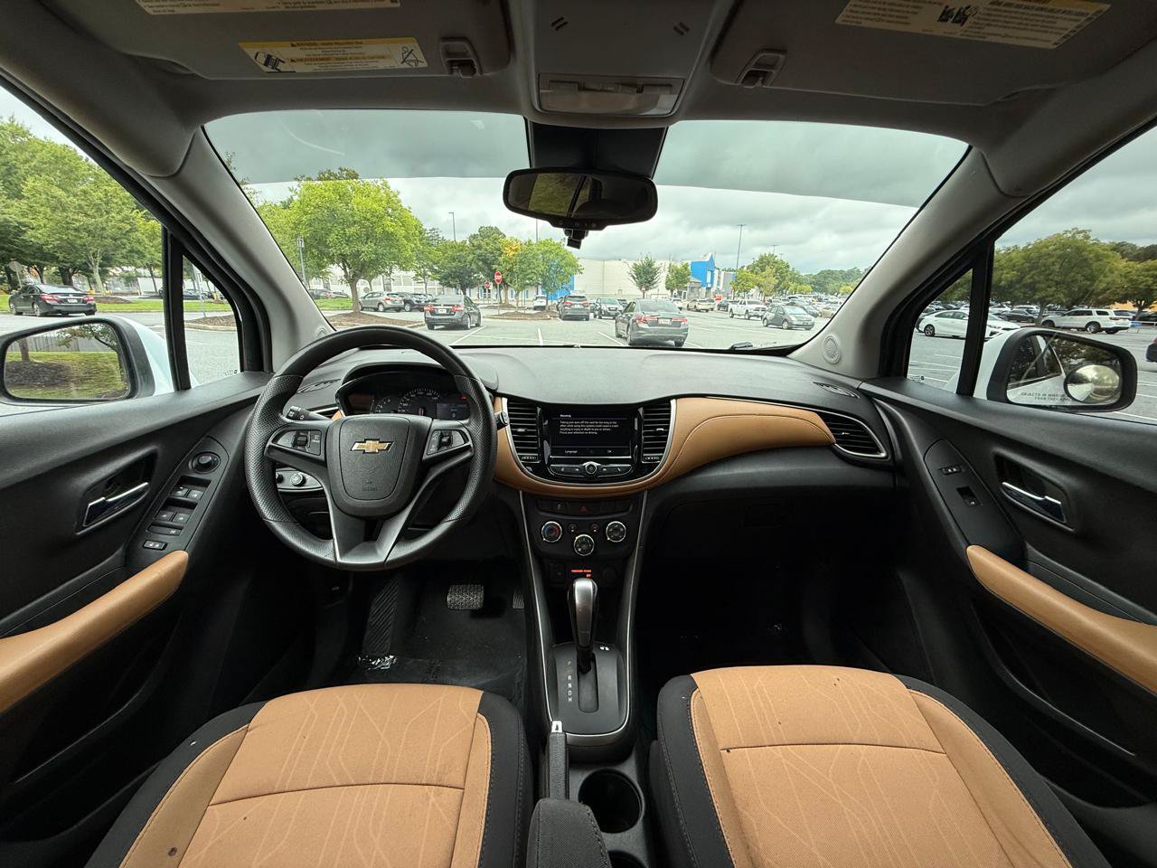 Used 2019 Chevrolet Trax LT FWD image 16