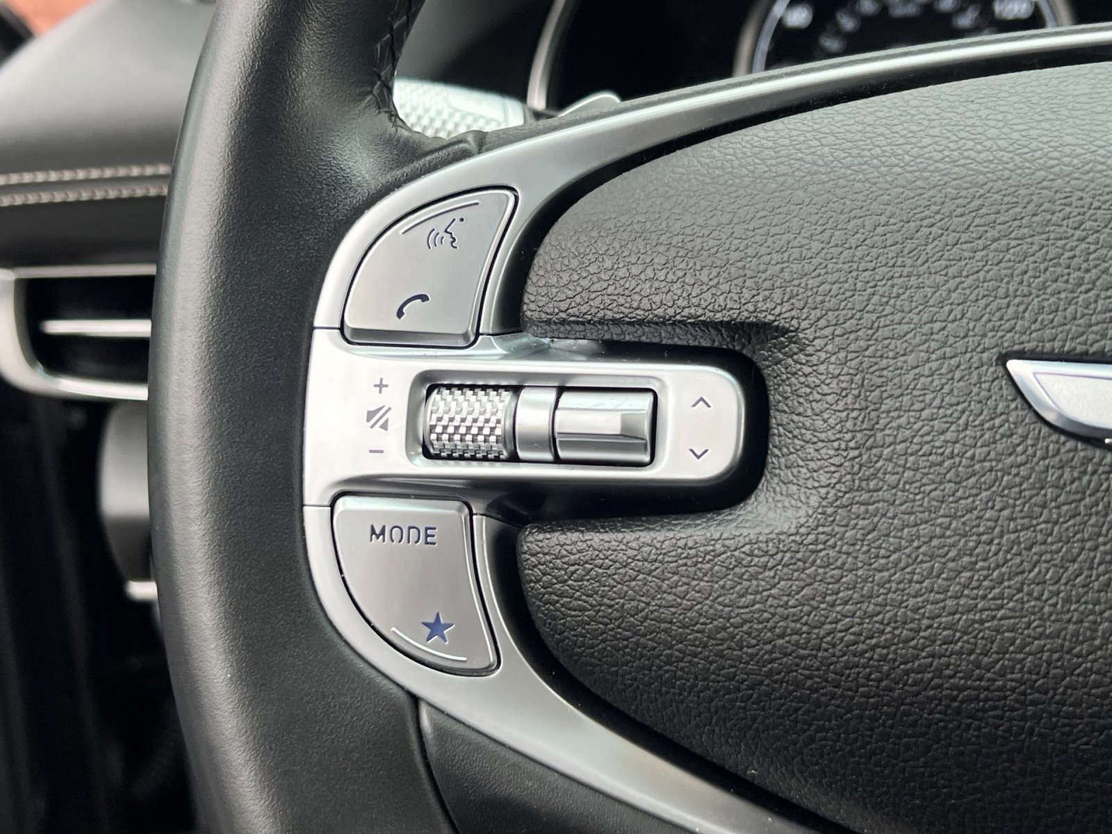 Used 2024 Genesis GV80 3.5T AWD/4WD image 30