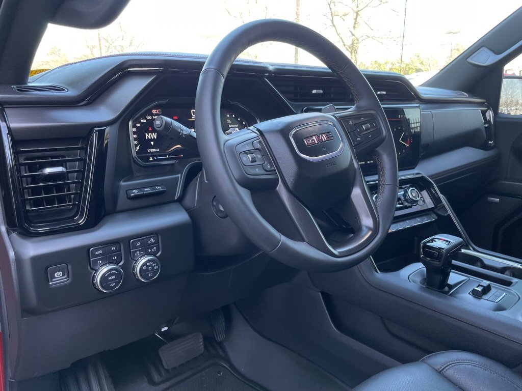 Used 2024 GMC Sierra 1500 AT4 w/ Technology Package image 10
