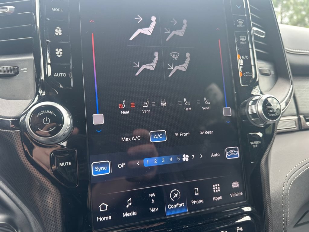 Certified 2024 RAM 3500 Limited w/ Night Edition AWD/4WD image 25