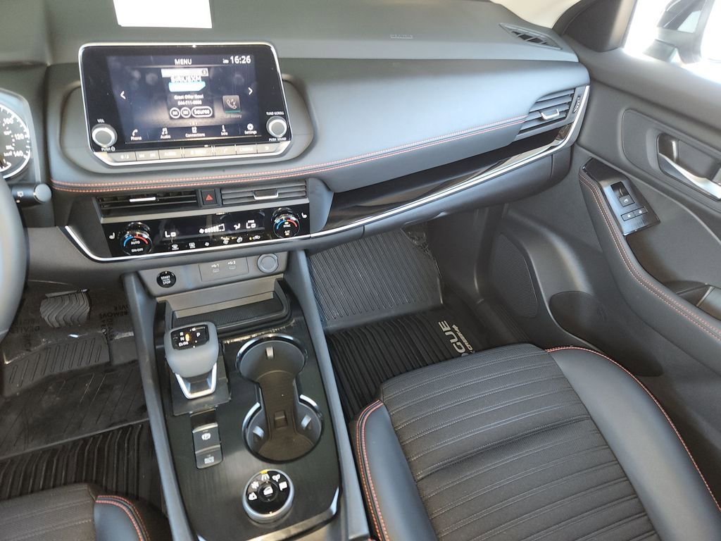 Certified 2025 Nissan Rogue SV image 16