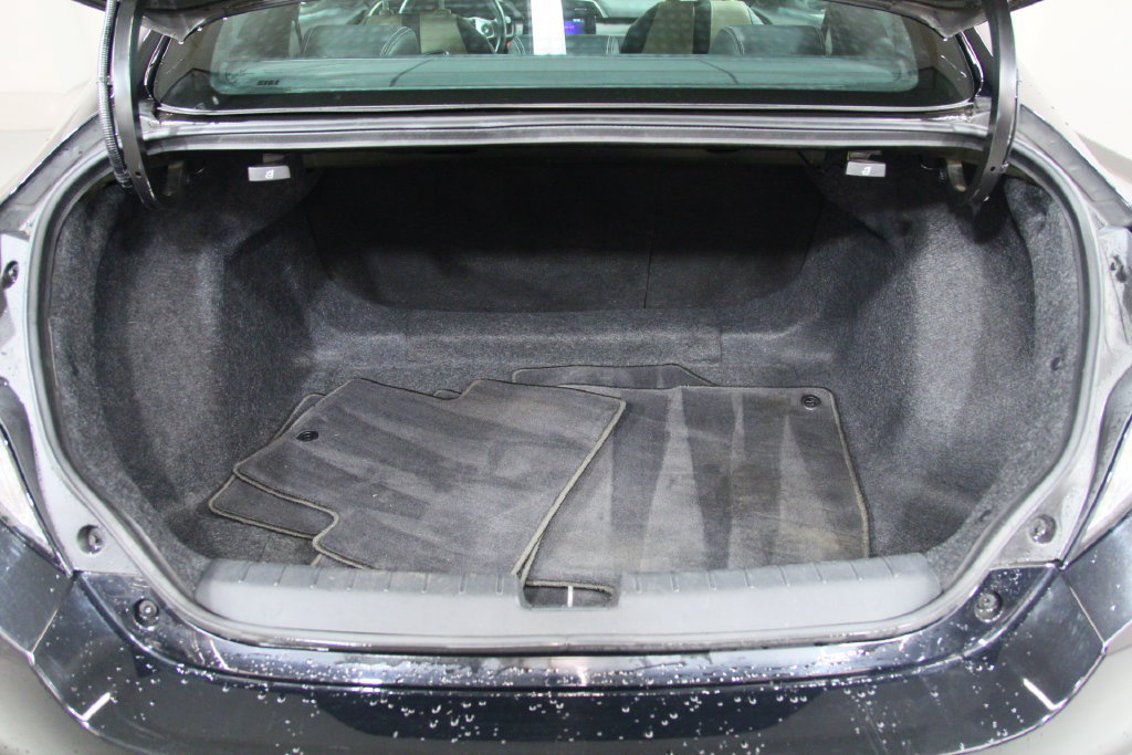 Used 2018 Honda Civic EX-L image 22