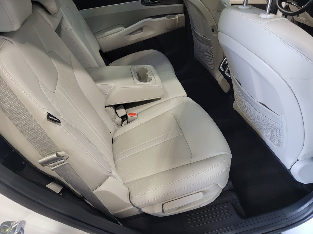 Used 2026 Kia Sorento S w/ S Panoramic Sunroof Package FWD image 22
