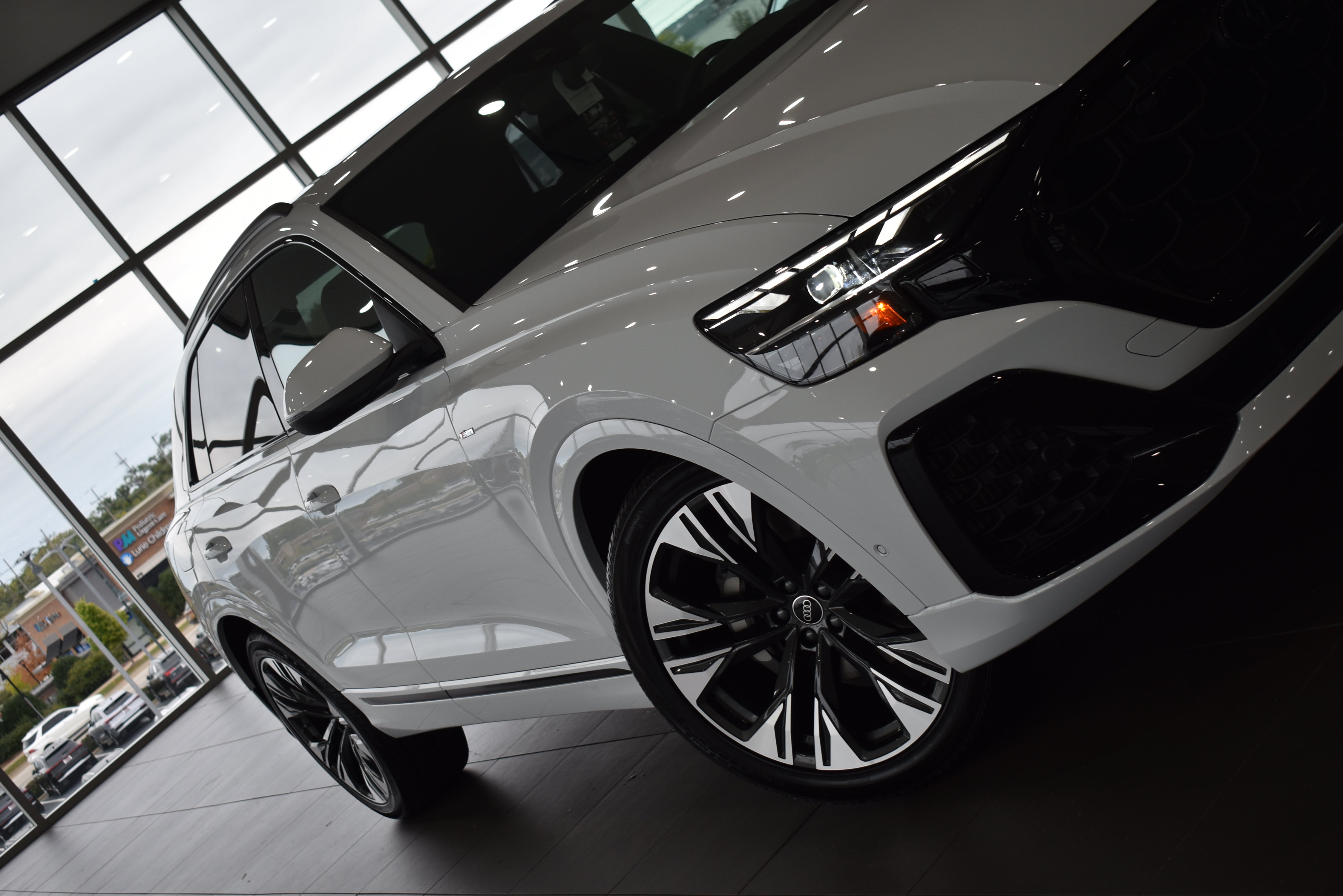 New 2026 Audi Q8 Premium Plus image 3