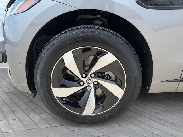 Used 2026 Jaguar F-PACE R-Dynamic S AWD/4WD image 9