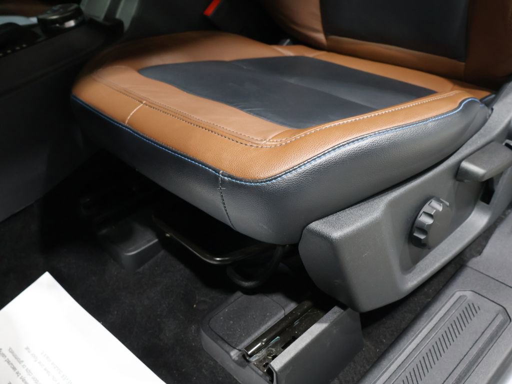 Used 2023 Ford Bronco Outer Banks image 14