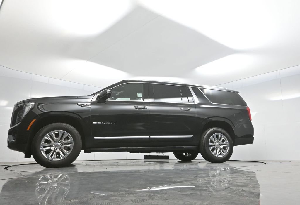 Used 2025 GMC Yukon XL Denali image 69