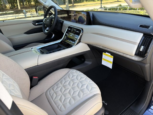 New 2026 Nissan Armada Platinum AWD/4WD image 15