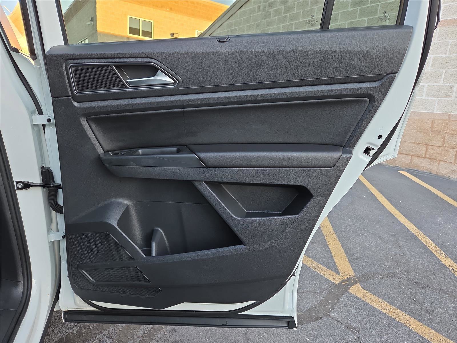 Used 2019 Volkswagen Atlas SEL R-Line AWD/4WD image 29