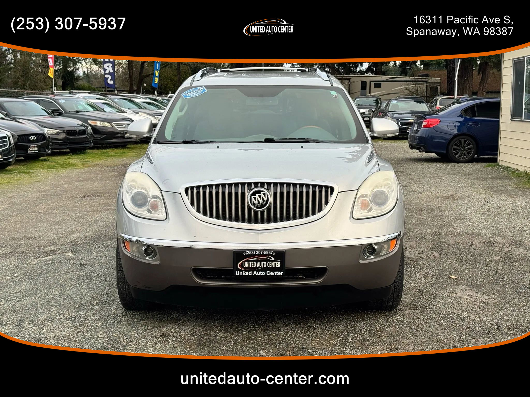 Used 2012 Buick Enclave Leather image 2