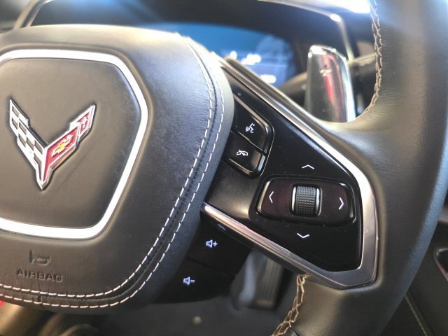 Used 2025 Chevrolet Corvette Z06 RWD image 16