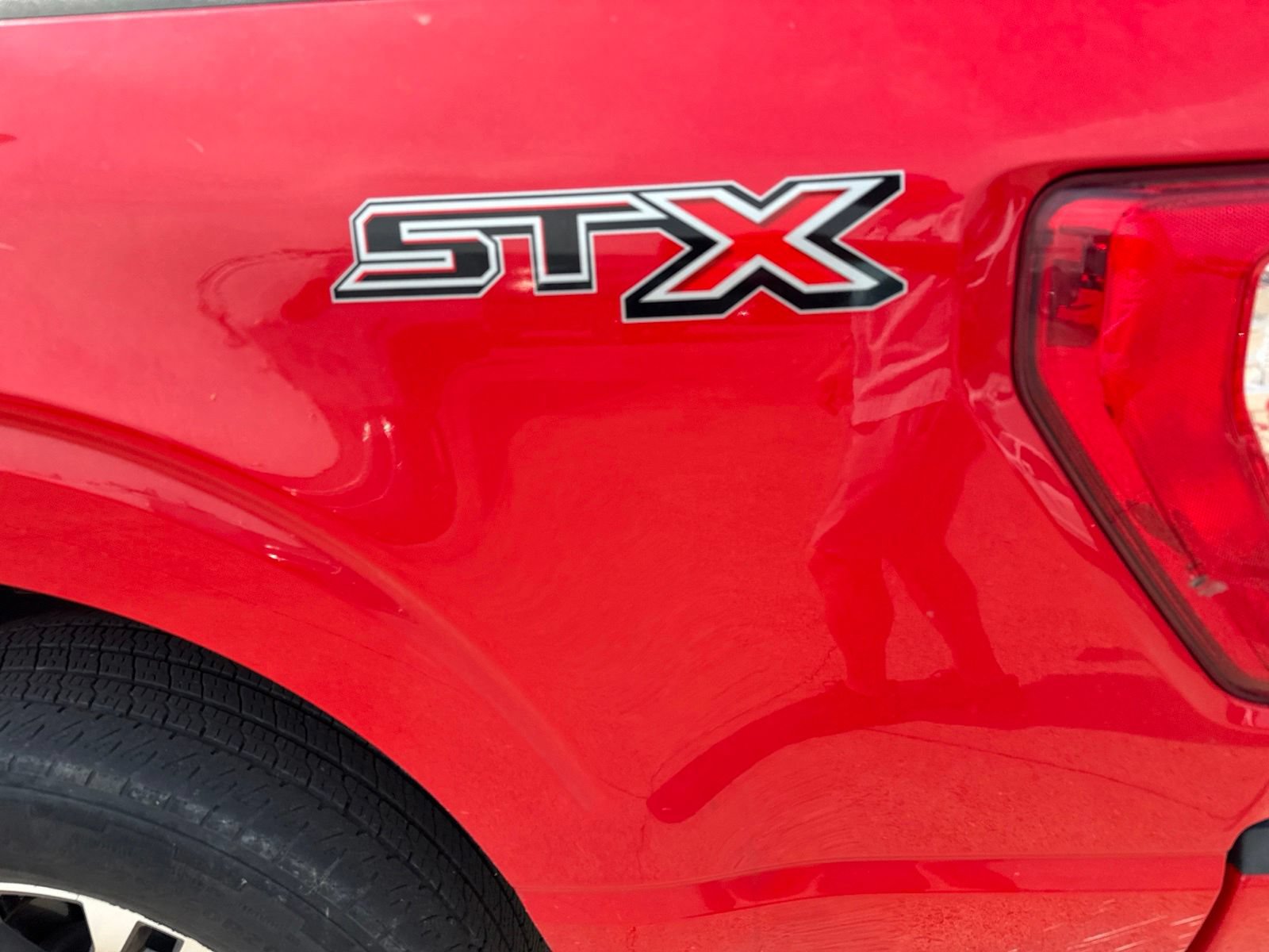 Used 2022 Ford F150 XL w/ STX Appearance Package RWD image 10