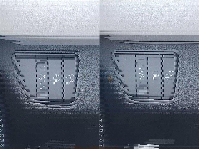 Used 2023 Genesis G70 3.3T w/ Sport Prestige Package image 17