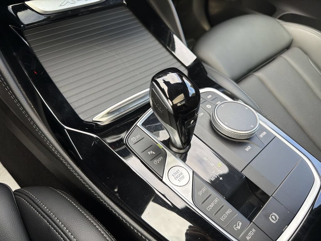 Used 2023 BMW X4 xDrive30i AWD/4WD image 17