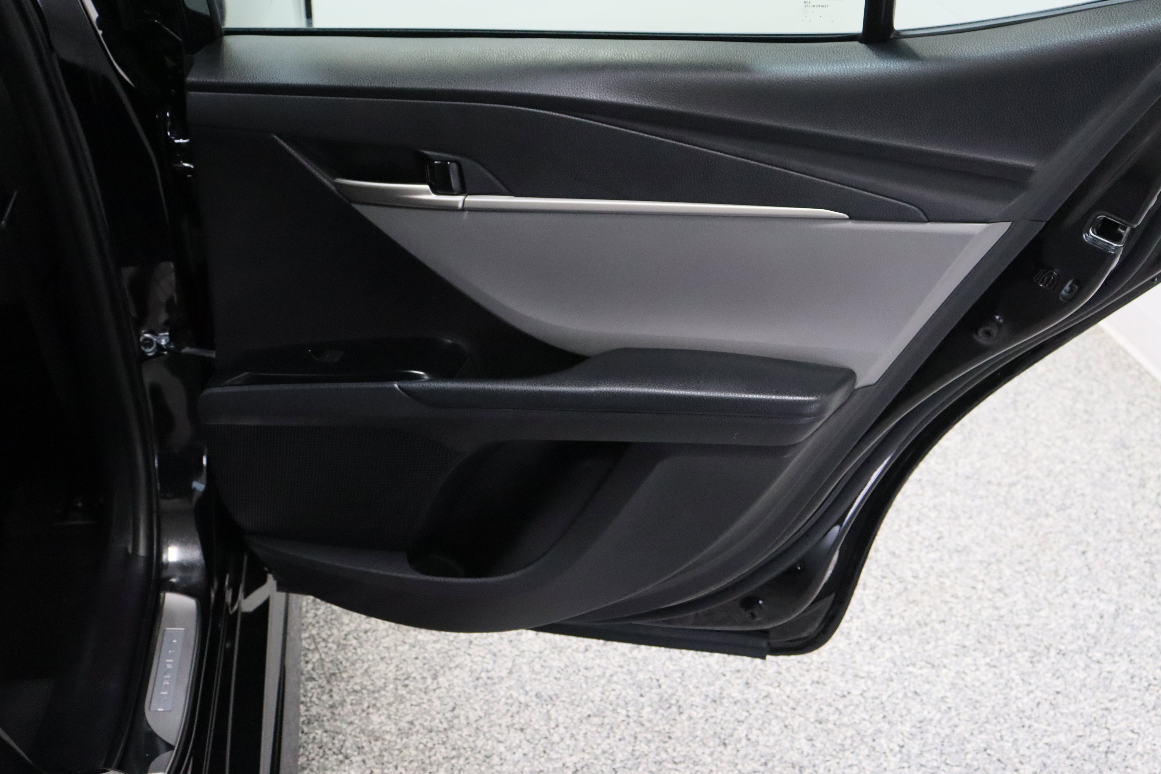 Certified 2025 Toyota Camry SE image 33