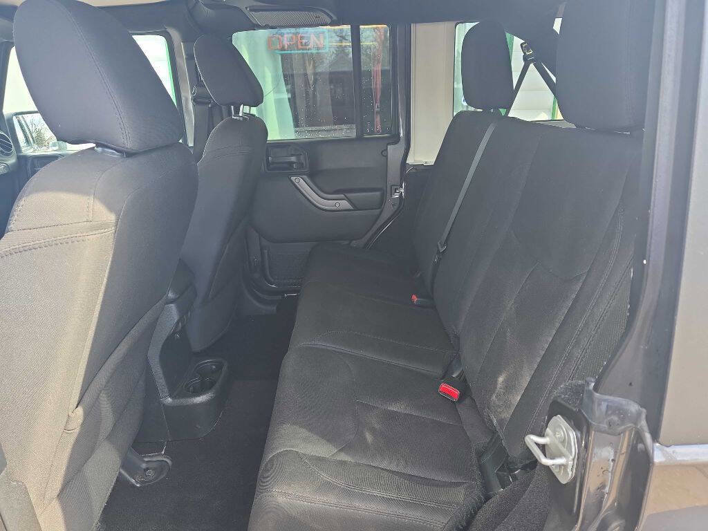 Used 2018 Jeep Wrangler Unlimited Sport S image 13