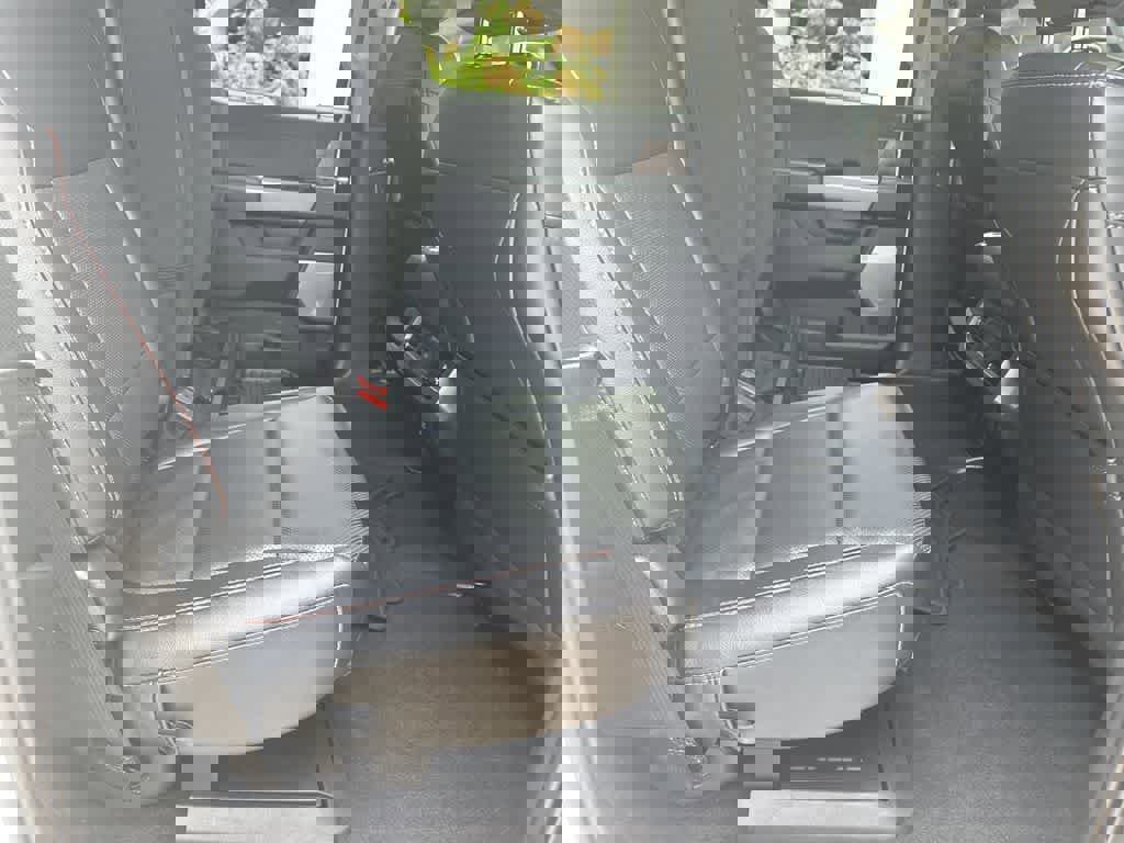 Used 2024 Ford F250 Lariat w/ Black Appearance Package image 29