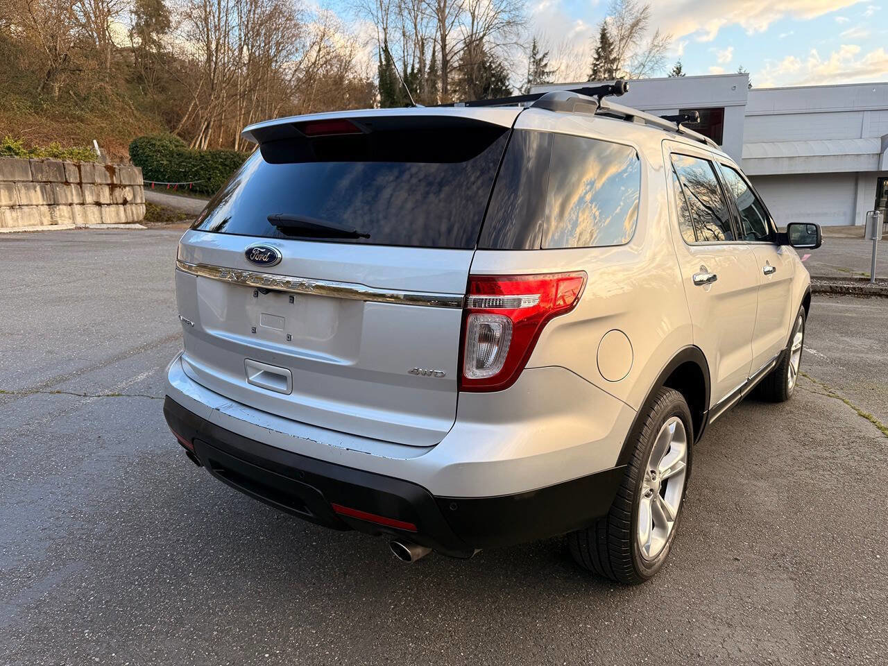 Used 2013 Ford Explorer Limited image 11