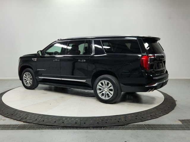 Used 2025 GMC Yukon XL Denali AWD/4WD image 6