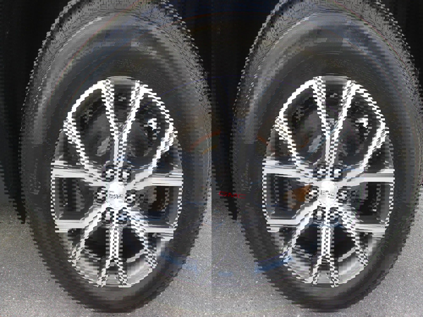 Used 2018 GMC Acadia SLT image 31