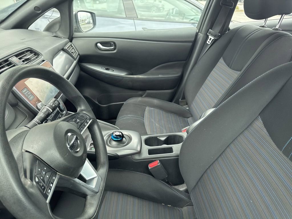 Used 2022 Nissan Leaf S image 9