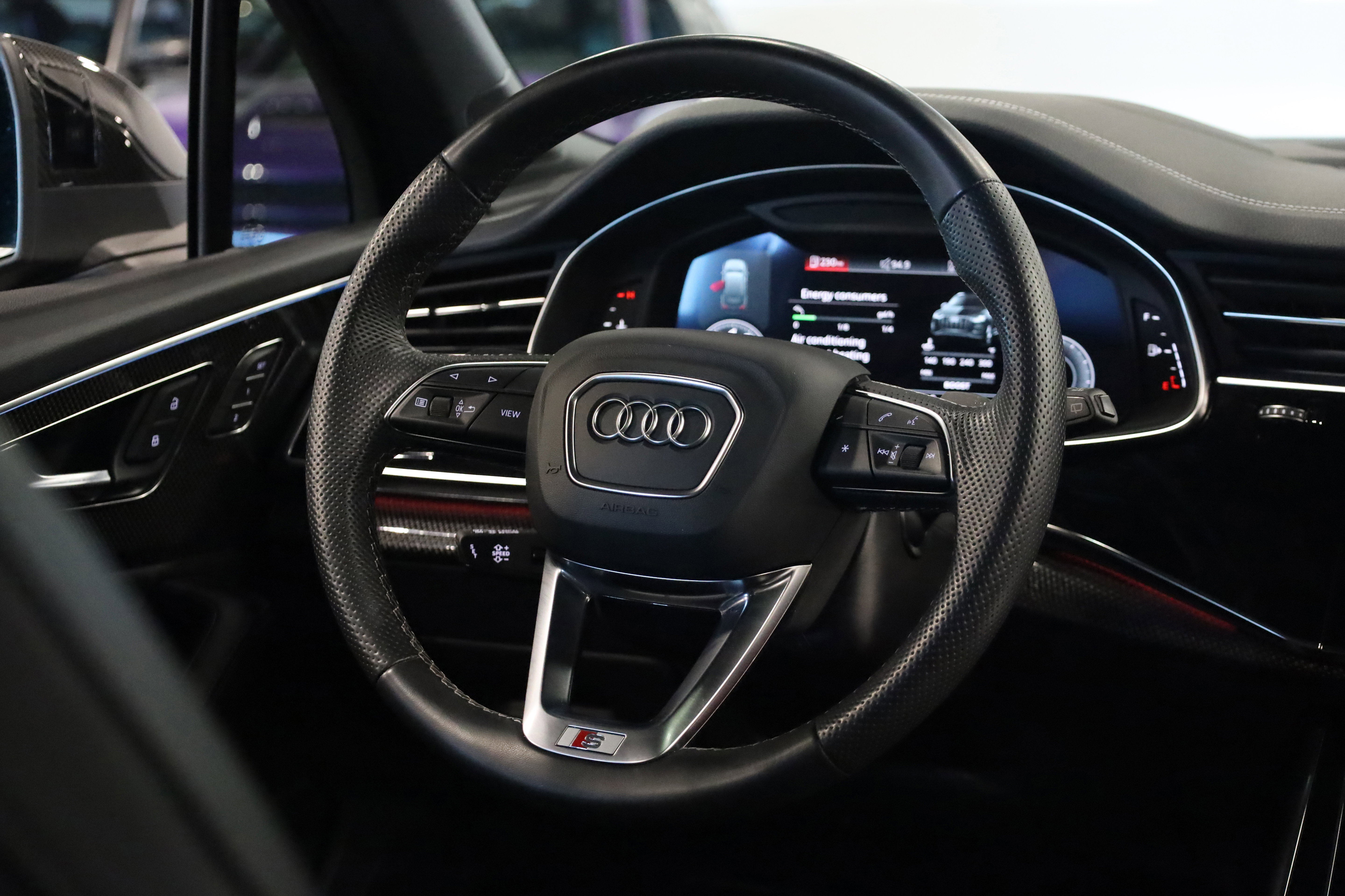 Used 2023 Audi SQ7 Prestige image 27