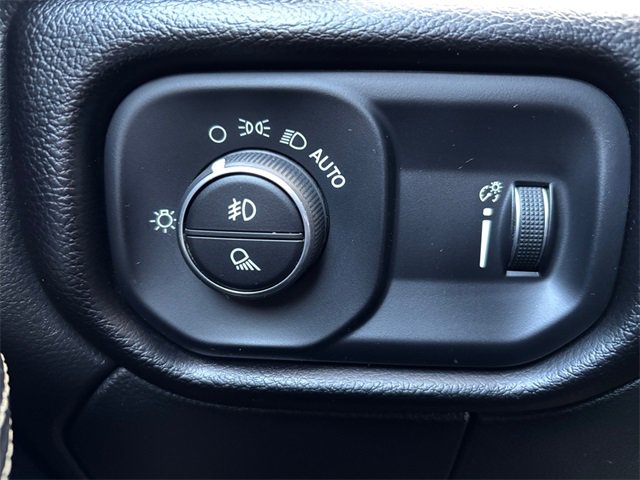 Used 2024 RAM 3500 Big Horn image 19