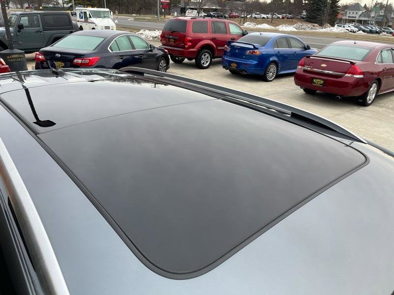 Used 2021 Volkswagen Tiguan SEL Premium R-Line image 21