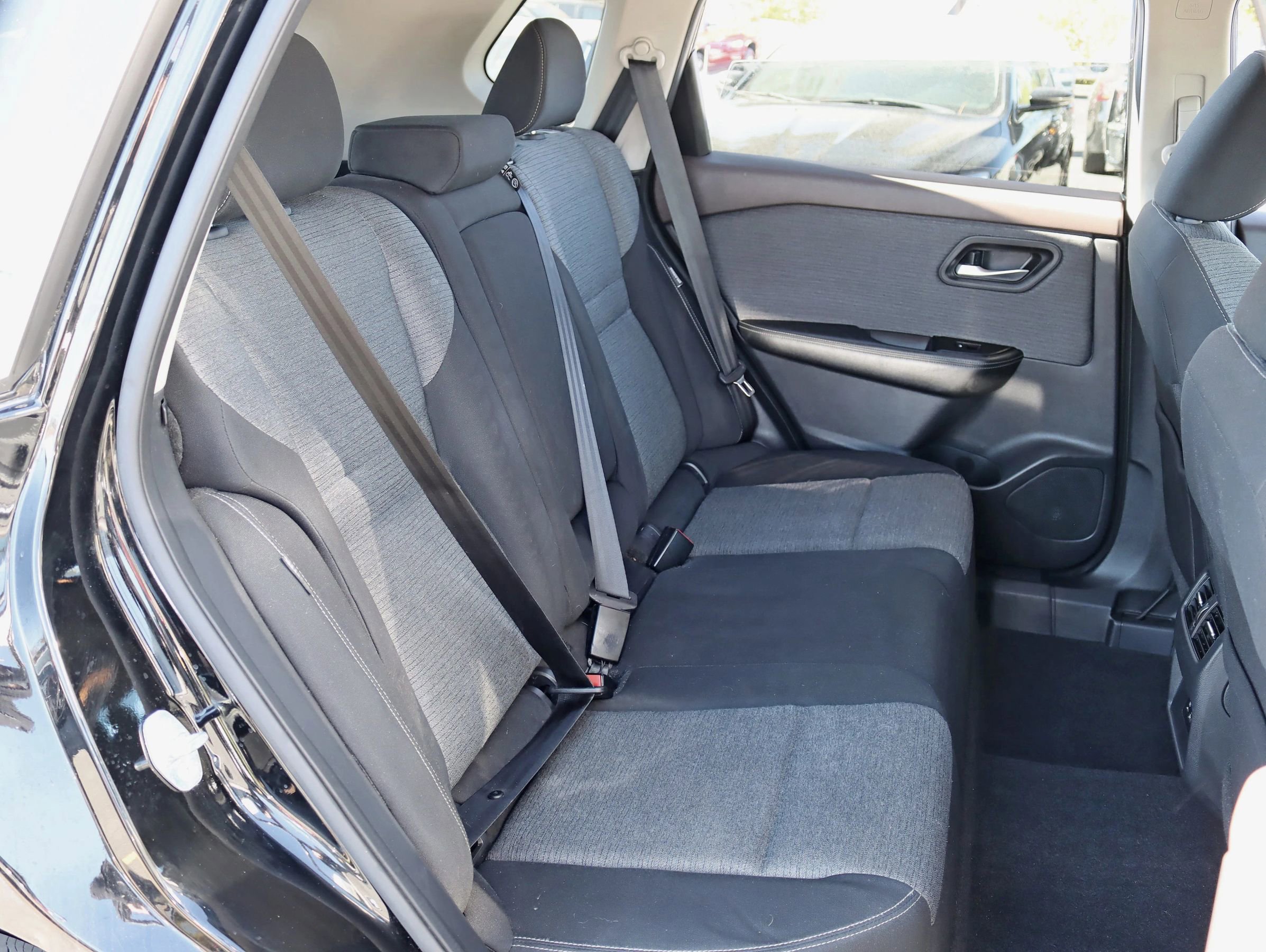 Used 2021 Nissan Rogue SV AWD/4WD image 27