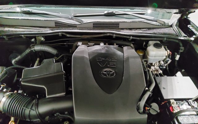 Used 2016 Toyota Tacoma TRD Off-Road image 32